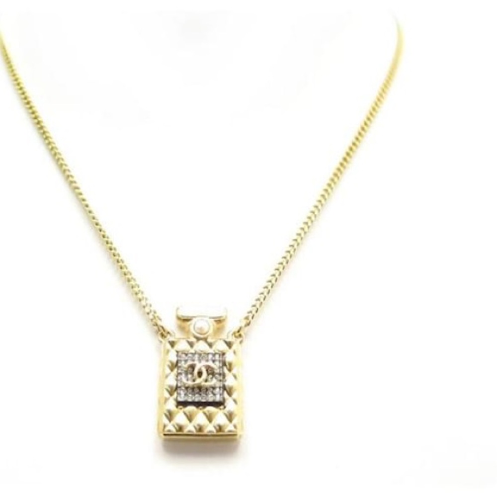 New authentic Chanel CC perfume bottle crystals faux pearl necklace Gold color - Picture 3 of 12